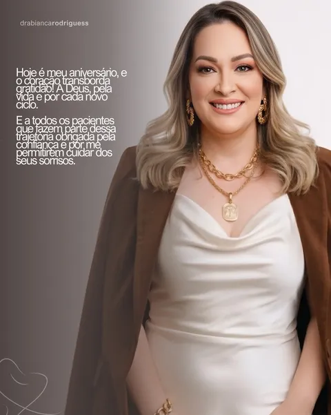 Dra. Bianca Schmidt Rodrigues, especialista em odontologia e harmonização orofacial